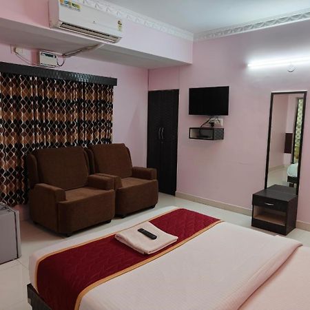 Brahma Inn Бангалор Экстерьер фото