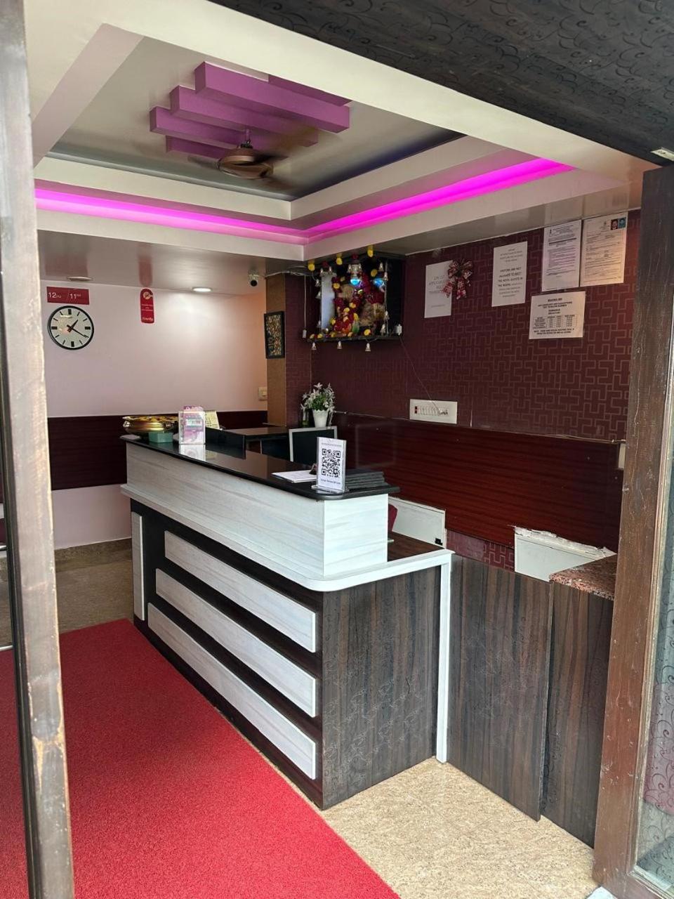 Brahma Inn Бангалор Экстерьер фото
